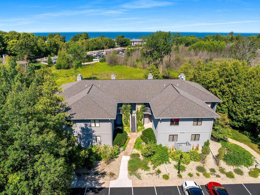 Beautifully updated condo in the quiet, serene grounds of - Beach Condo for sale in Egg Harbor, Wisconsin on Beachhouse.com