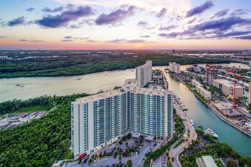 Investment opportunity with endless potential, bring your vision - Beach Condo for sale in Sunny Isles Beach, Florida on Beachhouse.com