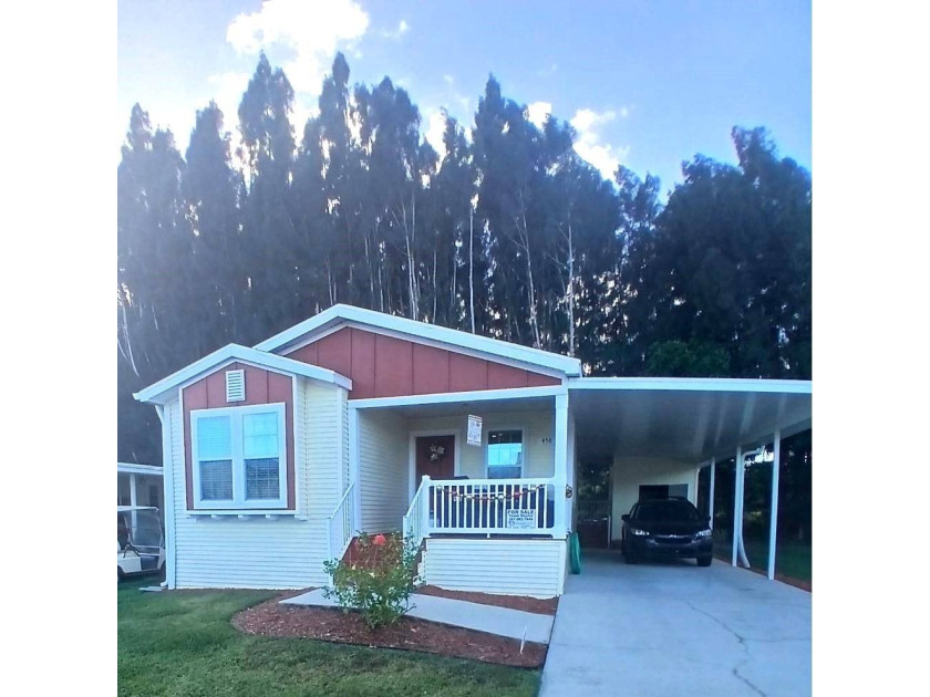 Welcome home to this well-kept 2-bedroom, 2-bath bungalow in - Beach Home for sale in Vero Beach, Florida on Beachhouse.com