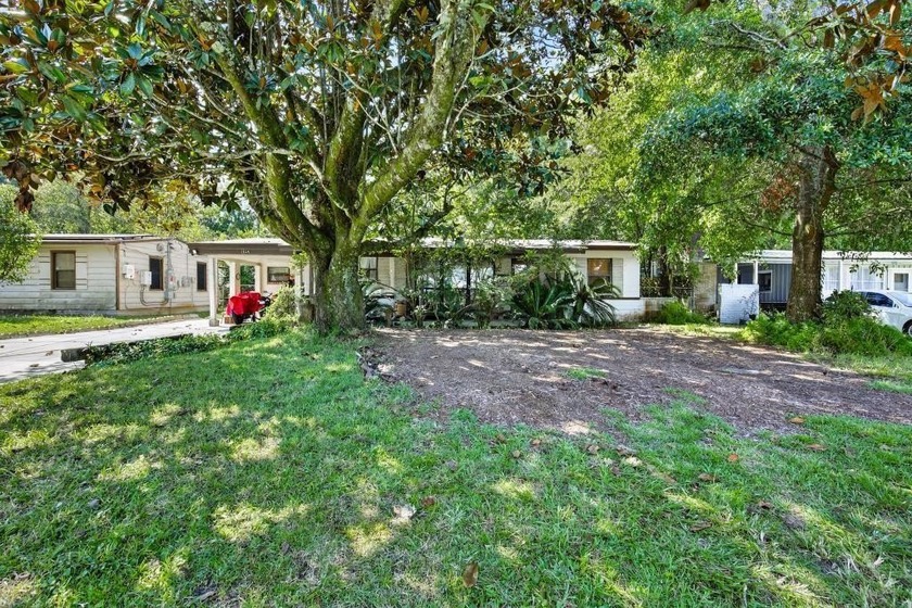 Welcome to this beautifully maintained 3-bedroom, 1-bathroom - Beach Home for sale in Jacksonville, Florida on Beachhouse.com