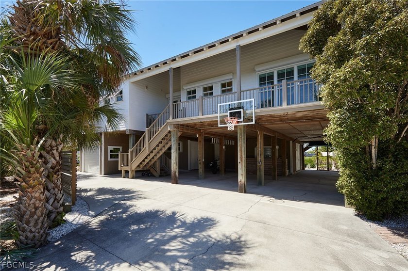 Back on the Market! Sellers added a wonderful walk-in primary - Beach Home for sale in Bokeelia, Florida on Beachhouse.com