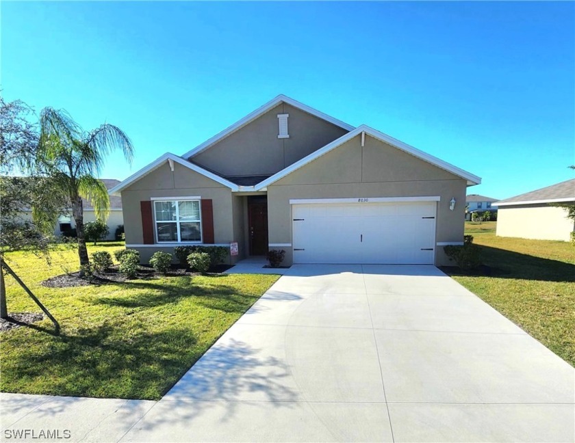 Welcome to your dream home in the gated community of Town Lakes! - Beach Home for sale in Lehigh Acres, Florida on Beachhouse.com