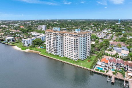 Don't miss this opportunity to own this beautiful 2/2 corner - Beach Condo for sale in Delray Beach, Florida on Beachhouse.com