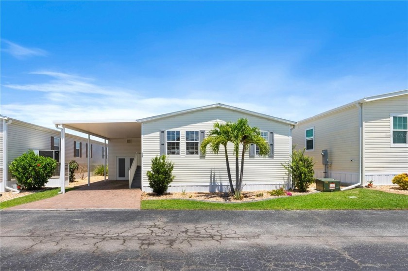 WATERFRONT LIVING IN RIVER FOREST 55+ COMMUNITY! Enjoy - Beach Home for sale in Punta Gorda, Florida on Beachhouse.com