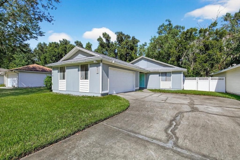 Welcome to this impeccably maintained 2-bedroom, 2-bathroom home - Beach Home for sale in Jacksonville, Florida on Beachhouse.com