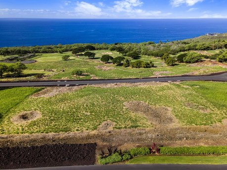 Spanning three miles along the heart of the Kona Coast, the - Beach Lot for sale in Kealakekua, Hawaii on Beachhouse.com