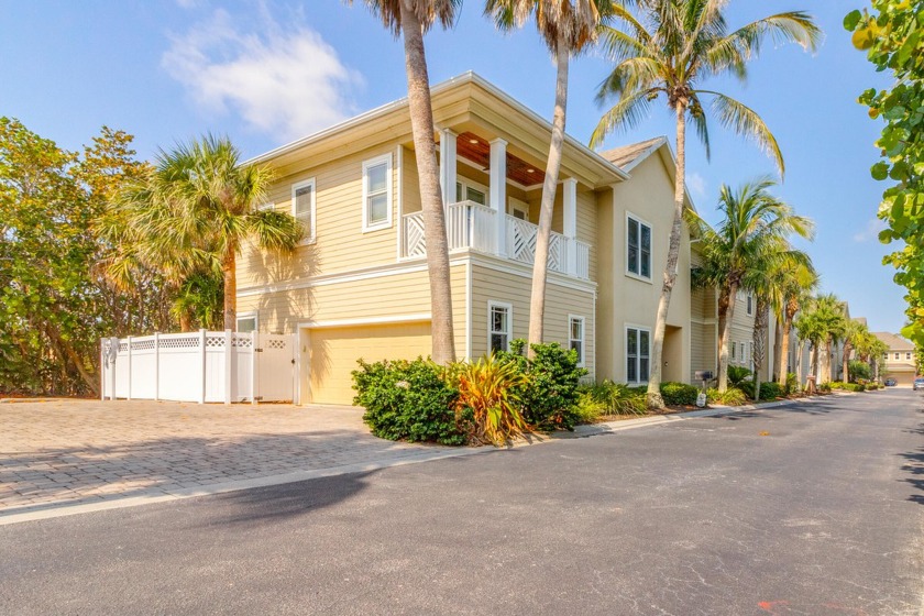 Generously sized townhouse located on quiet, private cul-de-sac - Beach Townhome/Townhouse for sale in Melbourne Beach, Florida on Beachhouse.com