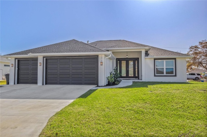 Discover your dream home in this impeccably designed split-floor - Beach Home for sale in Venice, Florida on Beachhouse.com