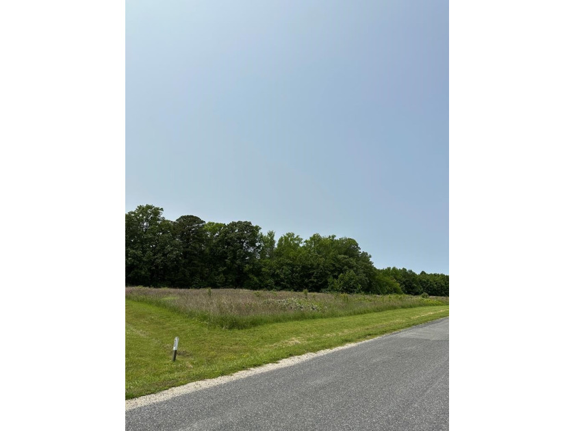 Nice flat lot in a beautiful waterfront community with access to - Beach Lot for sale in Hague, Virginia on Beachhouse.com