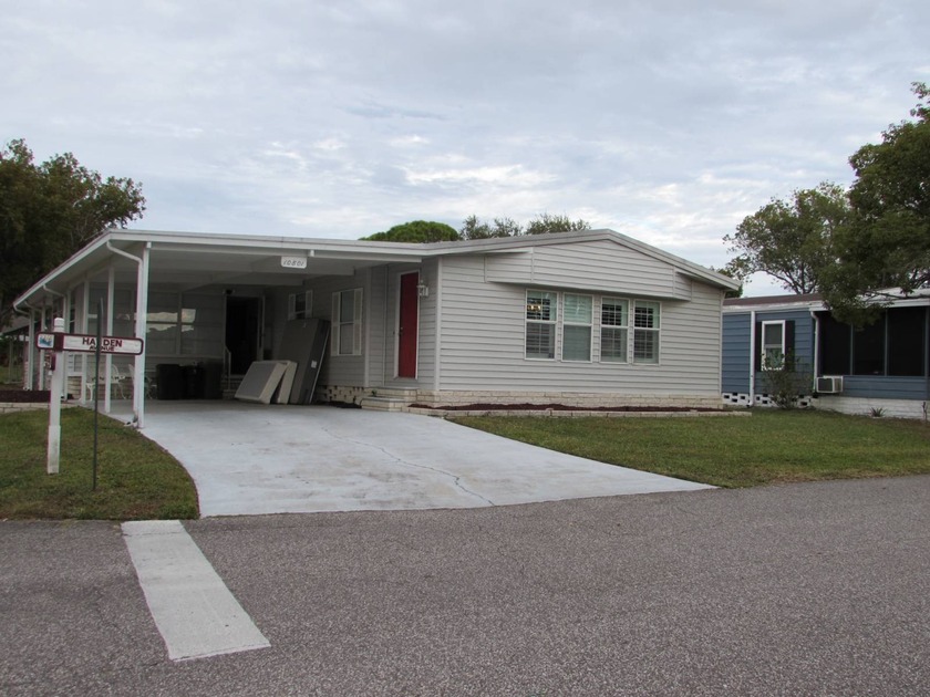 Lovely, well maintained, two bedroom two bath Palm Harbor on - Beach Home for sale in Trinity, Florida on Beachhouse.com