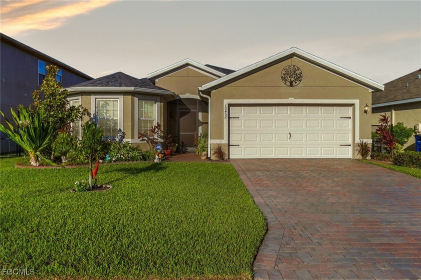 Welcome to your dream home in Marblebrook! This stunning - Beach Home for sale in Lehigh Acres, Florida on Beachhouse.com