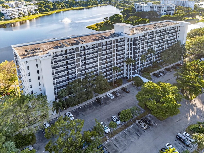 Welcome to this inviting 2BR/2BA condo located in the desirable - Beach Condo for sale in Pompano Beach, Florida on Beachhouse.com
