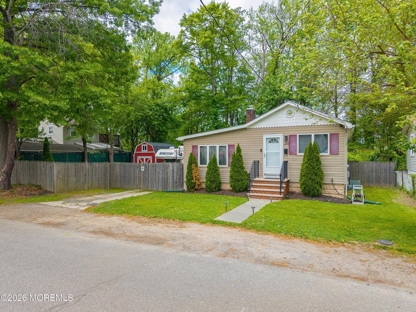 Move-in ready 2BR/1BA on quiet street in Cliffwood Beach - Beach Home for sale in Cliffwood, New Jersey on Beachhouse.com