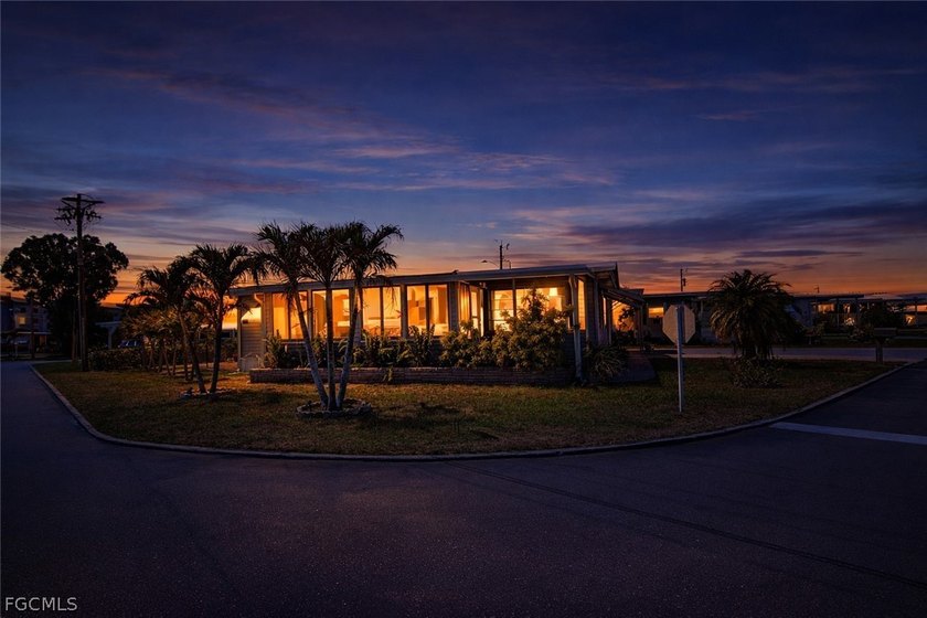 Clean, updated, and move-in ready-this 2-bedroom, 2-bath home in - Beach Home for sale in North Fort Myers, Florida on Beachhouse.com