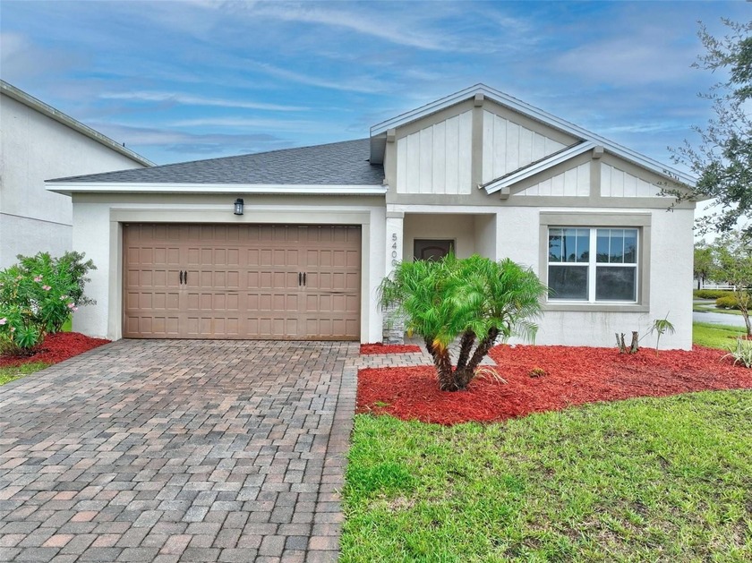 The beach is truly within reach with this beautifully maintained - Beach Home for sale in Port Orange, Florida on Beachhouse.com