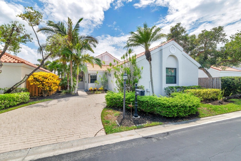 Welcome Home! Experience the allure of coastal living in this - Beach Home for sale in Palm Beach Gardens, Florida on Beachhouse.com