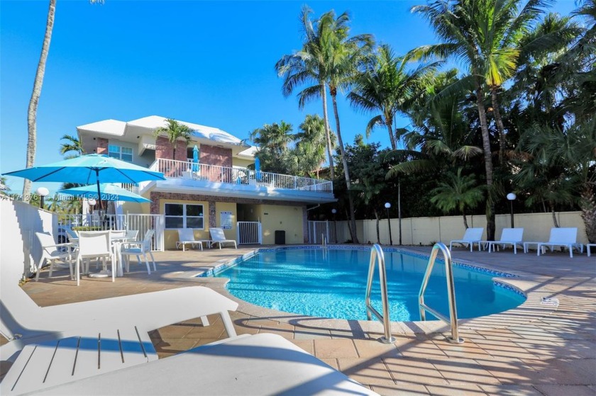 This smartly designed 1-bedroom, 1-bathroom residence offers - Beach Condo for sale in Fort Lauderdale, Florida on Beachhouse.com