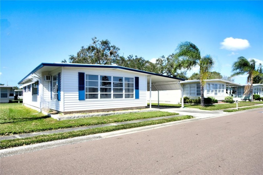 This beautiful furnished two bedroom, two bath home has a roof - Beach Home for sale in Largo, Florida on Beachhouse.com