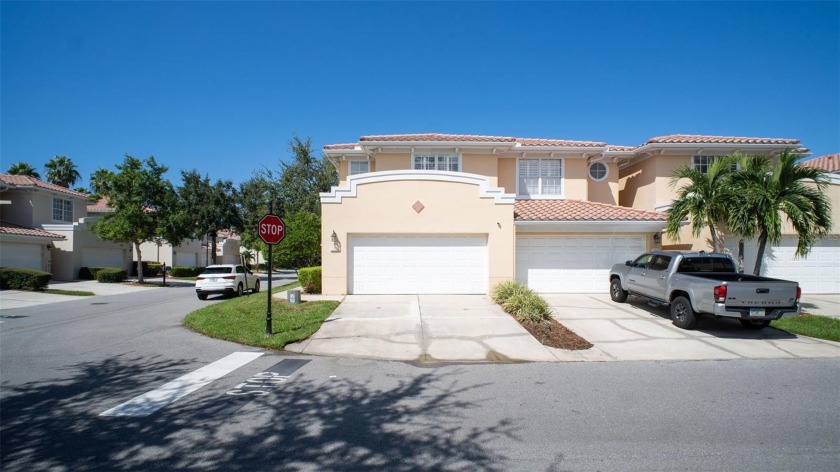 New Price!!!End-unit & Corner Lot with upgrades galore in the - Beach Townhome/Townhouse for sale in St. Petersburg, Florida on Beachhouse.com