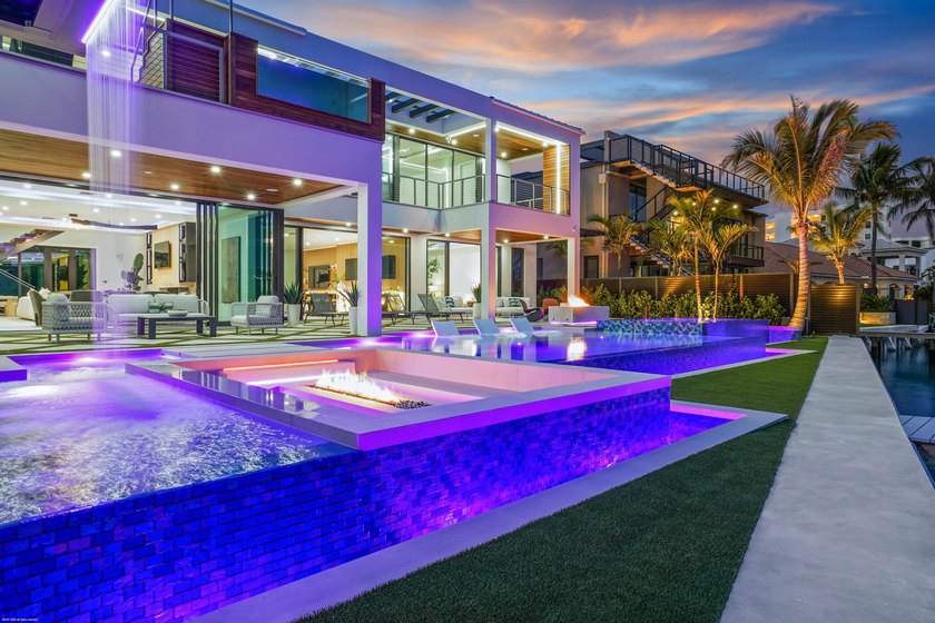 Built by award-winning High Tide Waterfront Properties on - Beach Home for sale in Jupiter, Florida on Beachhouse.com