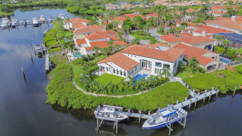 Welcome to 3299 Bridgegate Drive, a meticulously renovated deep - Beach Home for sale in Jupiter, Florida on Beachhouse.com