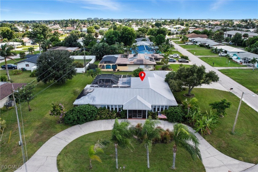 Welcome to 5205 York Ct, a beautifully renovated 4-bedroom - Beach Home for sale in Cape Coral, Florida on Beachhouse.com