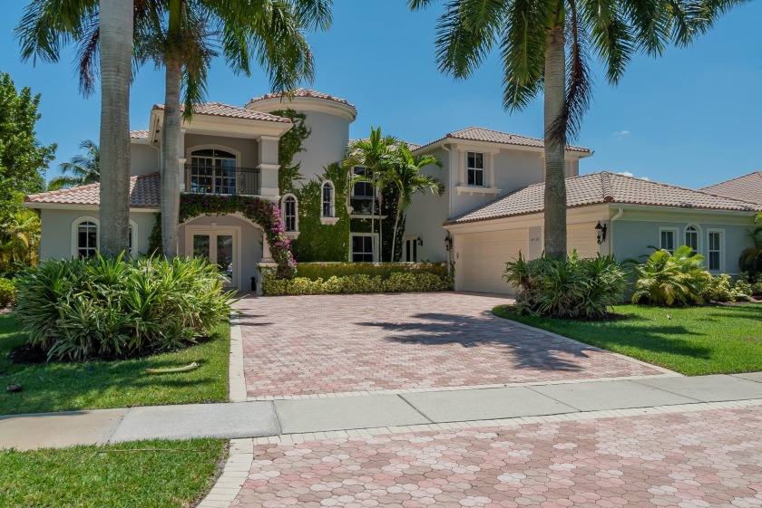 Nestled in one of the most prestigious communities, The Estates - Beach Home for sale in Wellington, Florida on Beachhouse.com