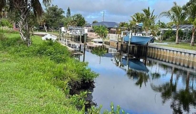 Location, Location, Location! This waterfront lot in the - Beach Lot for sale in Punta Gorda, Florida on Beachhouse.com