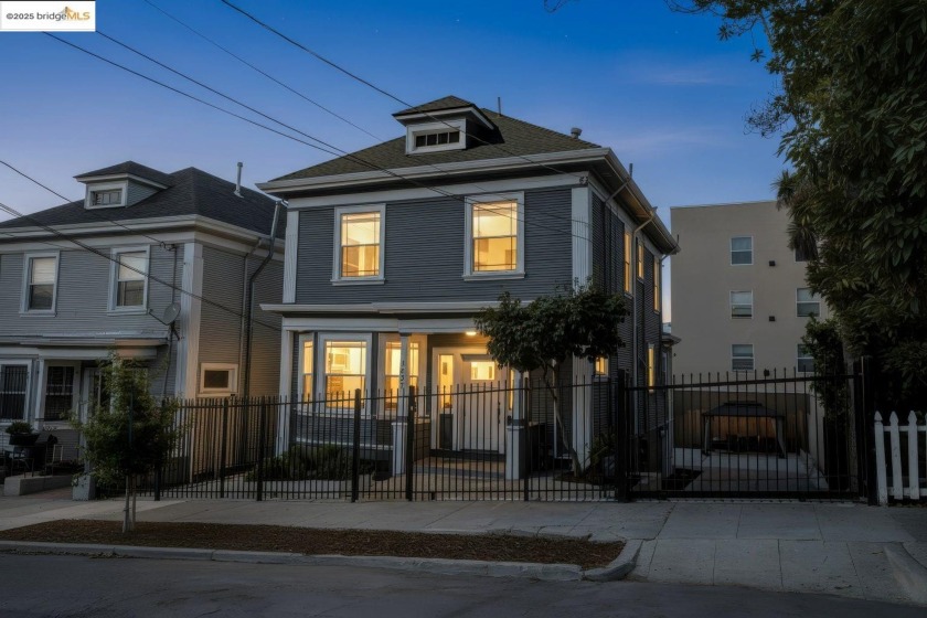 Welcome to 1837 7th Ave, an Ivy Hill gem minutes from Lake - Beach Home for sale in Oakland, California on Beachhouse.com