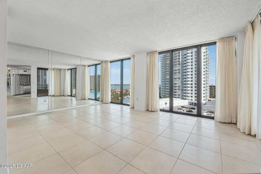 Welcome to this well-maintained two-bedroom, two-bathroom - Beach Condo for sale in Daytona Beach, Florida on Beachhouse.com