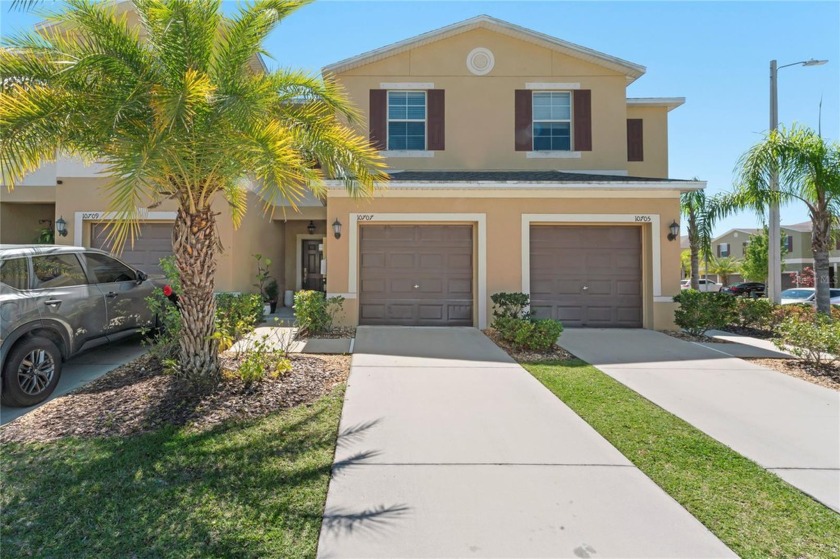 This beautiful 2 bedroom 2.5 bath Townhome is located in the - Beach Townhome/Townhouse for sale in Riverview, Florida on Beachhouse.com