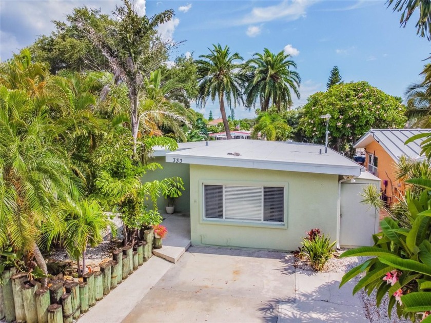 Waterfront Opportunity in Madeira Beach, FL.   55 feet of - Beach Home for sale in Madeira Beach, Florida on Beachhouse.com