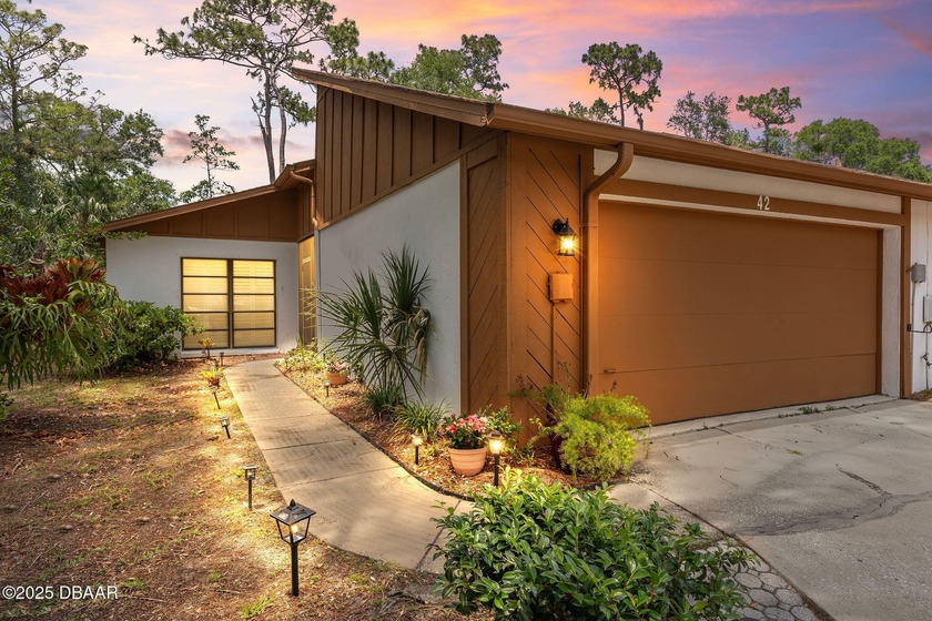 Your opportunity to live in the highly sought after neighborhood - Beach Townhome/Townhouse for sale in Ormond Beach, Florida on Beachhouse.com