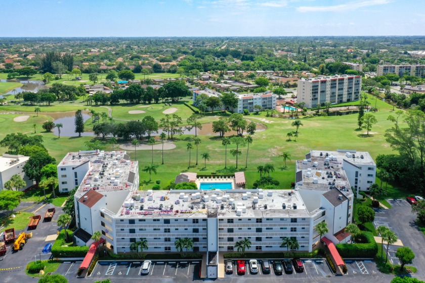 2 bedroom 2 bathroom with pool and Golf Course views in the 55+ - Beach Condo for sale in Lake Worth, Florida on Beachhouse.com