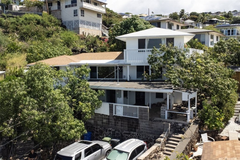 This house is truly a hidden gem on the lower slopes of - Beach Home for sale in Honolulu, Hawaii on Beachhouse.com