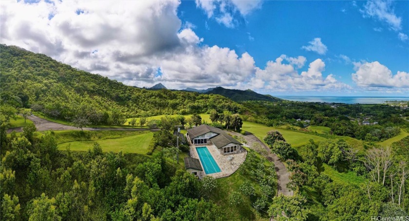 Welcome to your own private oasis with the option to live - Beach Home for sale in Kaneohe, Hawaii on Beachhouse.com