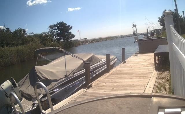 Gated dock space available for up to 25 feet, with easy access - Beach Acreage for sale in Amityville, New York on Beachhouse.com