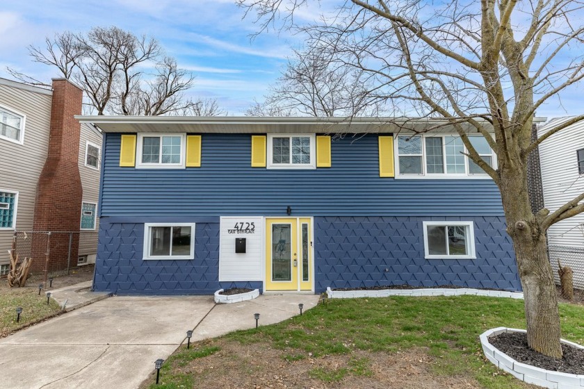 You don't have to lift a finger with this one! Welcome to this - Beach Home for sale in Gary, Indiana on Beachhouse.com