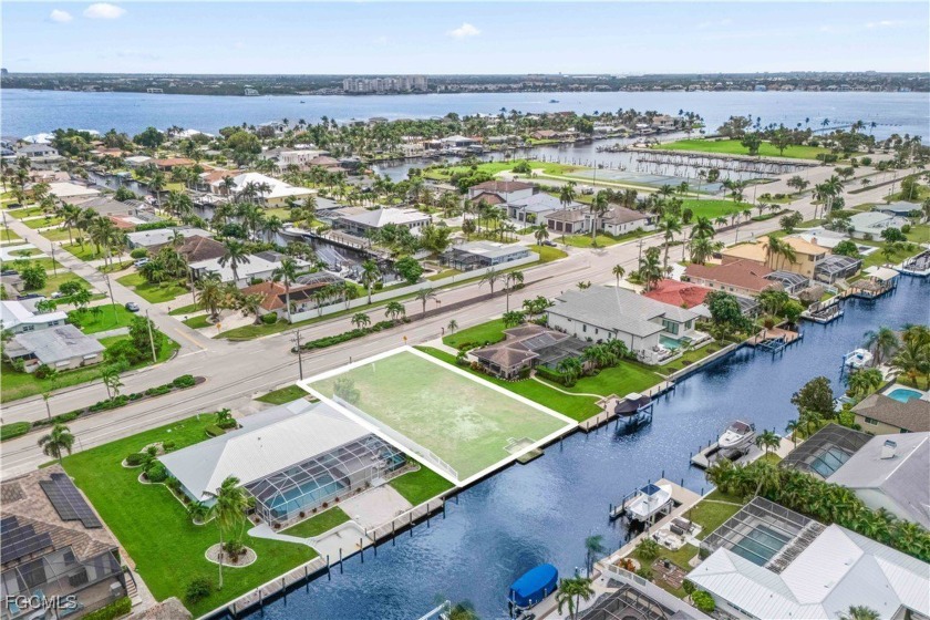 LOCATION LOCATION LOCATION!! Just seven homes down from the Cape - Beach Lot for sale in Cape Coral, Florida on Beachhouse.com
