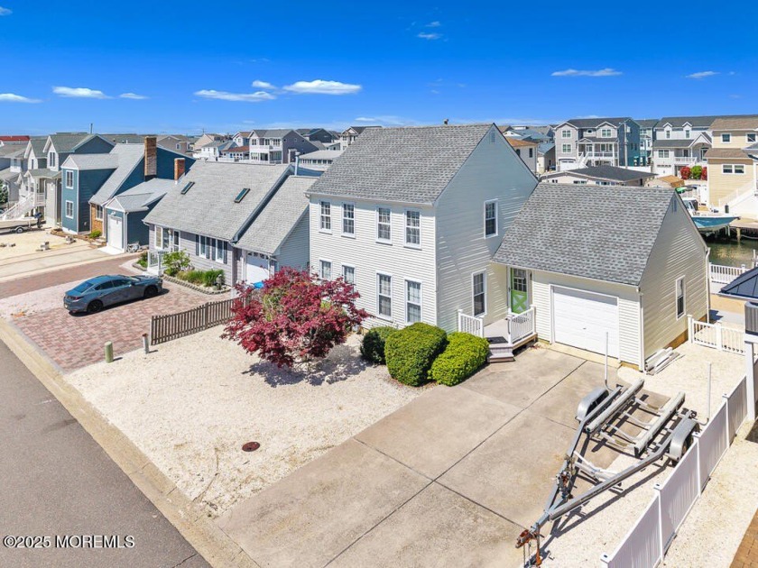 3-Bedroom Home with Vinyl Bulkhead, Boat Lift, and Great - Beach Home for sale in Beach Haven West, New Jersey on Beachhouse.com