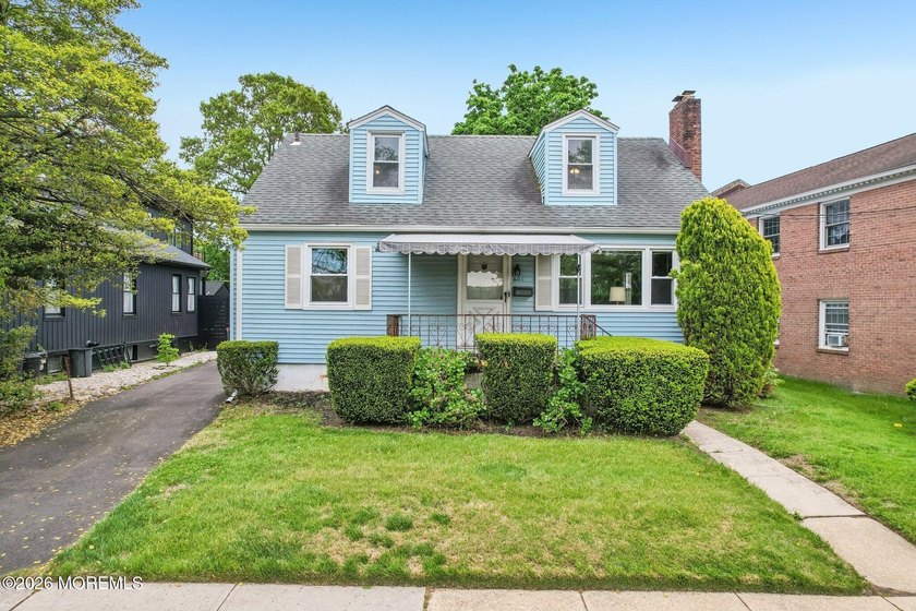 Exceptional opportunity to renovate or build your dream home in - Beach Home for sale in Spring Lake Heights, New Jersey on Beachhouse.com