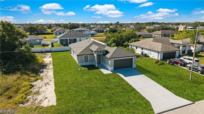 Welcome to your Southwest Florida sanctuary! This beautifully - Beach Home for sale in Lehigh Acres, Florida on Beachhouse.com