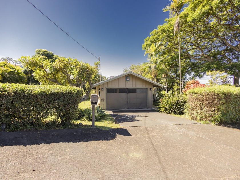 Just 5 minutes from downtown Kailua-Kona, this stunning - Beach Home for sale in Kailua Kona, Hawaii on Beachhouse.com