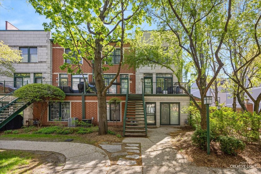 This beautifully and fully renovated 3-bedroom, plus a family - Beach Condo for sale in Chicago, Illinois on Beachhouse.com