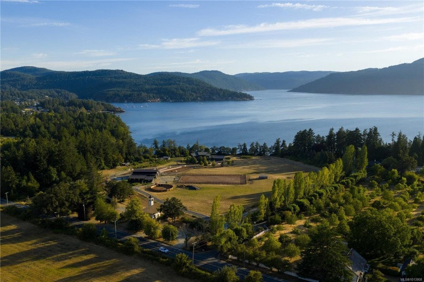 Roundstone Estate - A luxury equestrian property by the Sea. Set - Beach Home for sale in Central Saanich,  on Beachhouse.com
