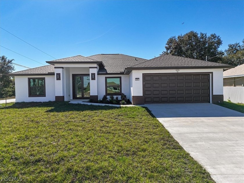 STUNNING NEW CONSTRUCTION HOME on a quiet dead-end street - Beach Home for sale in Lehigh Acres, Florida on Beachhouse.com