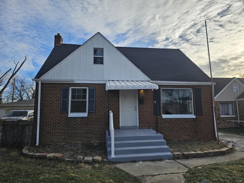 2 kitchens ideal for multi-family living or hosting guests - Beach Home for sale in Gary, Indiana on Beachhouse.com