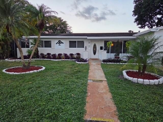 Price just reduced by motivated seller!! No HOA!!  Big 4/2 with - Beach Home for sale in Pembroke Pines, Florida on Beachhouse.com