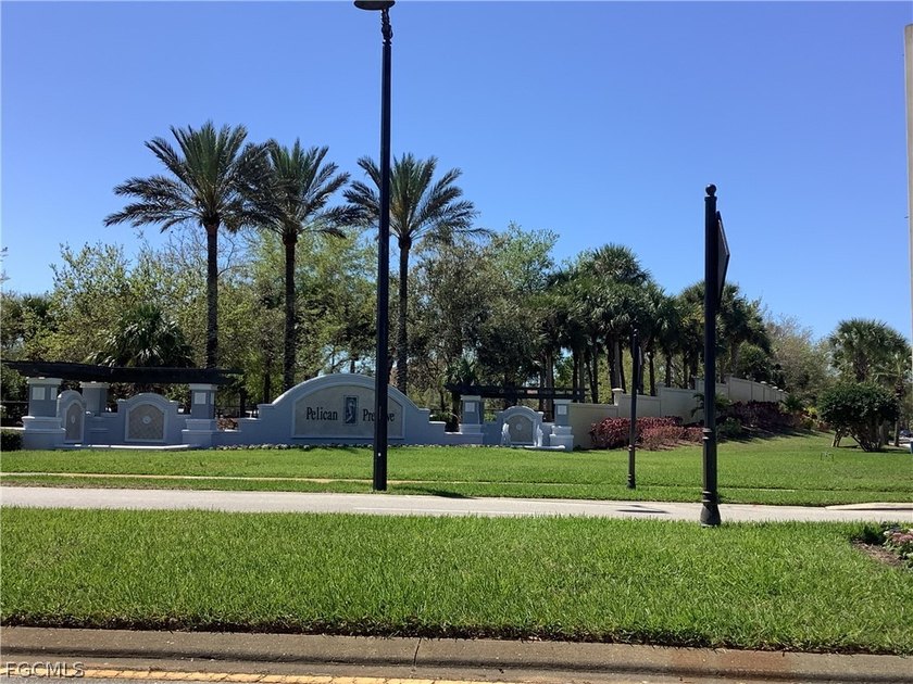 Pride in ownership and it shows in this well maintained 3 - Beach Home for sale in Fort Myers, Florida on Beachhouse.com