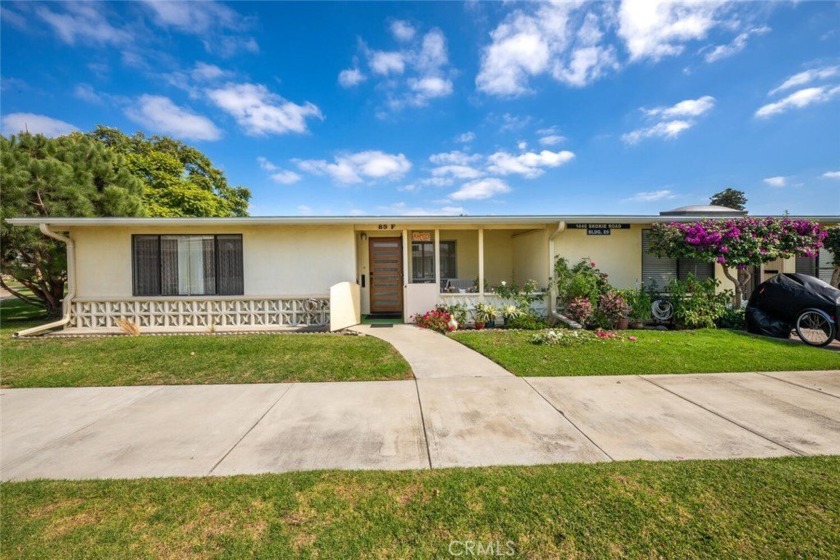 Welcome to this wonderfully located corner unit in Mutual 4! The - Beach Other for sale in Seal Beach, California on Beachhouse.com